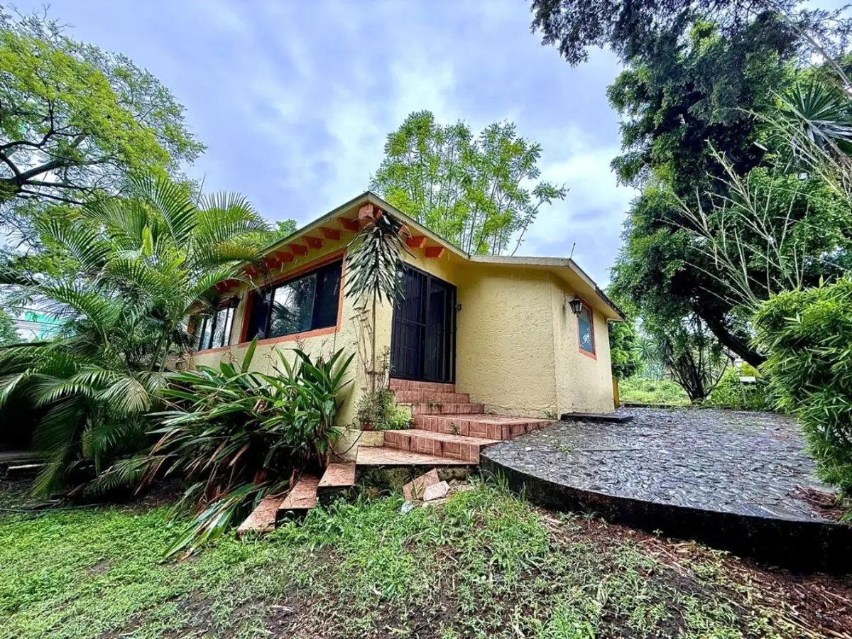 Casa en renta en Lomas de Atzingo, Cuernavaca — foto 1 de 16