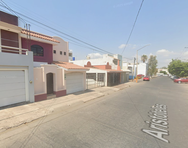 Casa en venta en Villa Universidad, Culiacán — foto 3 de 11