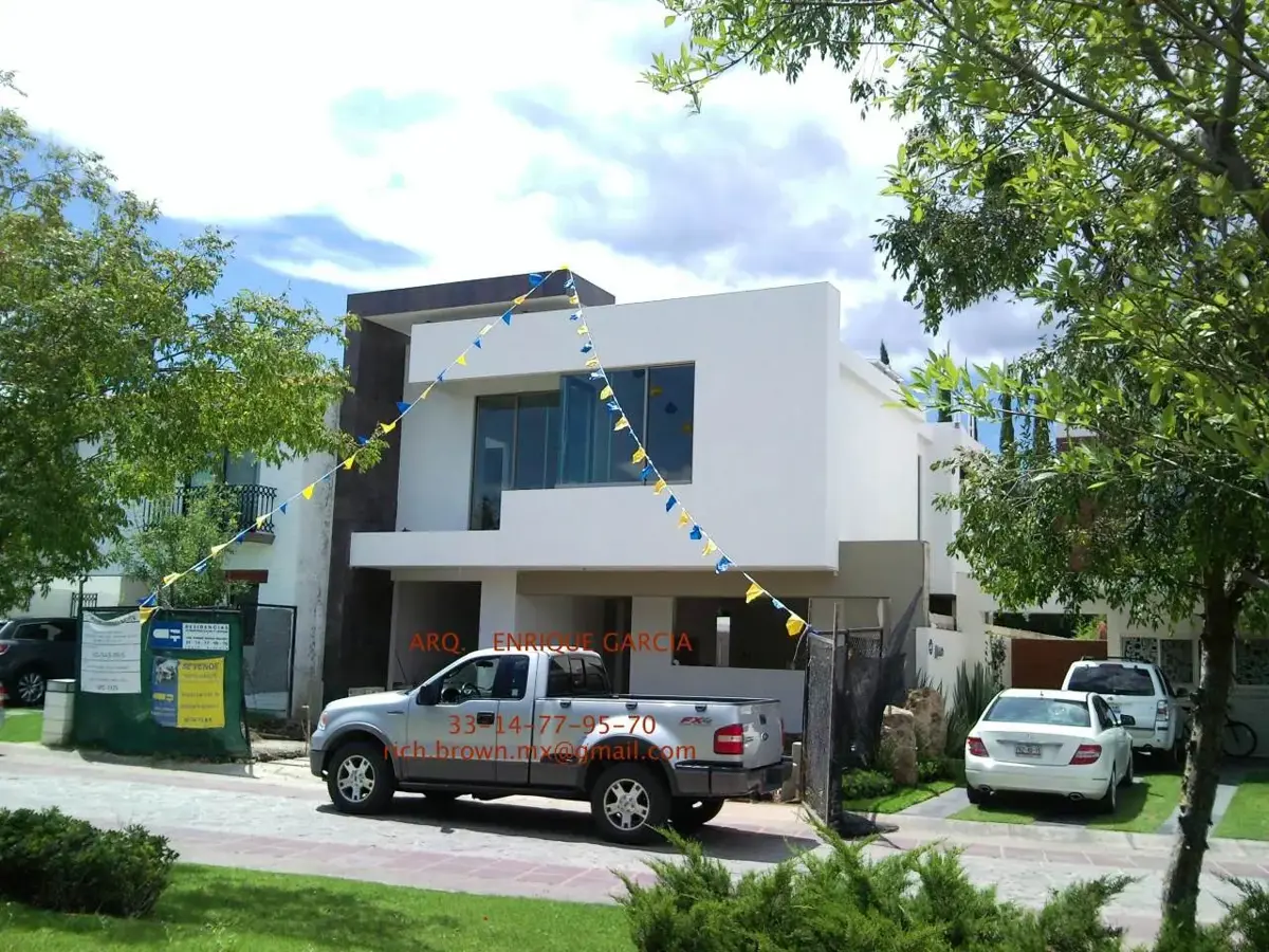 Casa en venta en Valle Real, Zapopan — foto 1 de 9