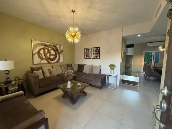 Casa en venta en Real de Sevilla Club Residencial, Hermosillo — foto 2 de 23