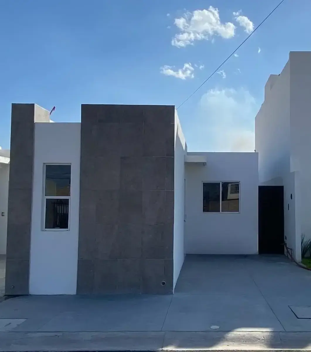 Casa en Venta en Fidel Velázquez con Alberca en Fraccionamiento Casa en Venta en Fidel Velázquez con Alberca en Fraccionamiento