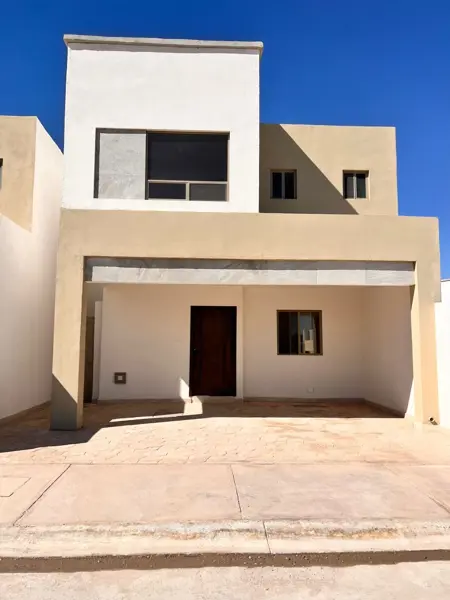 Casa a la venta equipada de 4 recamaras, una de ellas en planta baja con vestidor y baño Casa a la venta equipada de 4 recamaras, una de ellas en planta baja con vestidor y baño