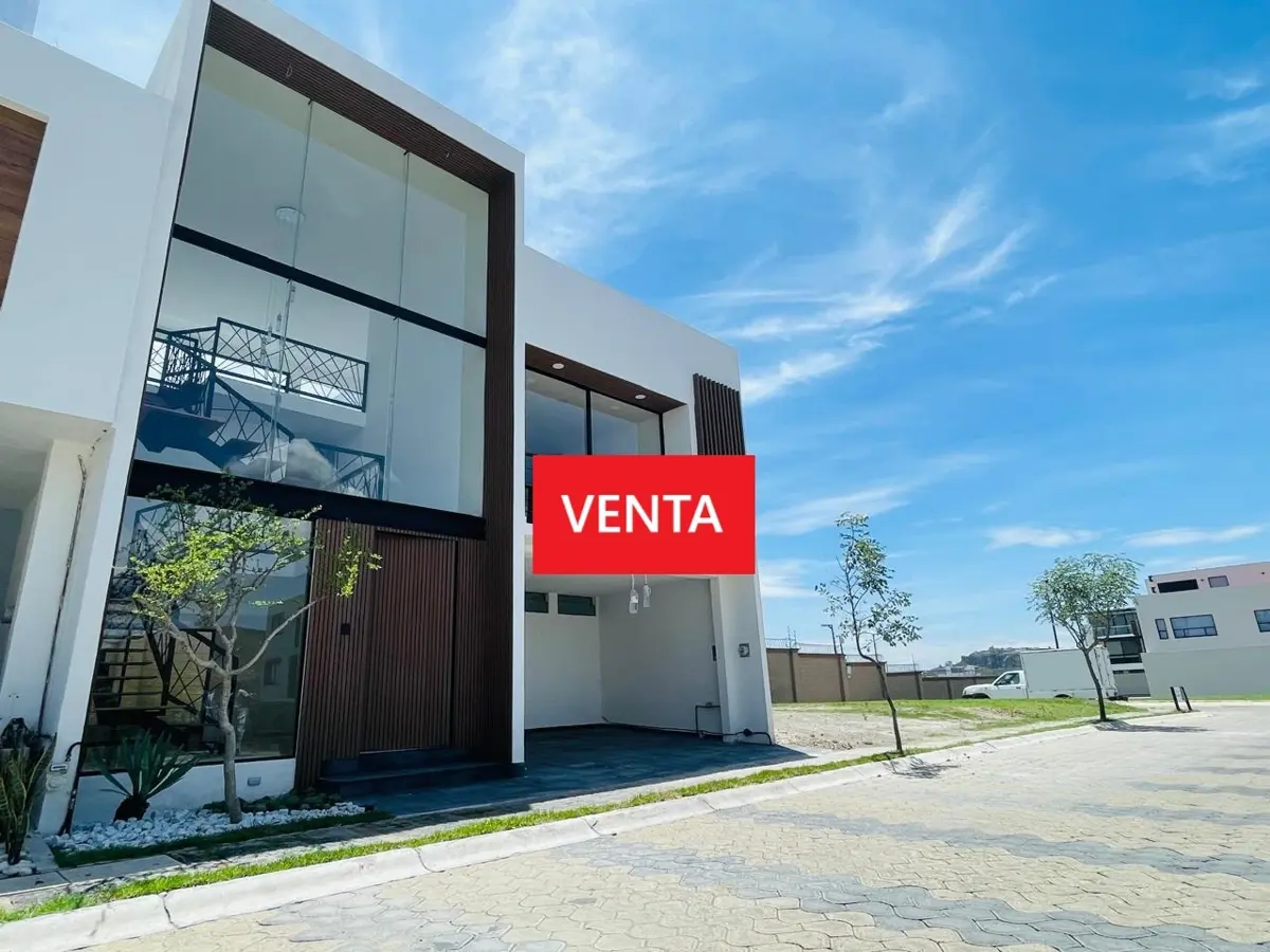 Casa en venta en Santa Clara Ocoyucan, Ocoyucan — foto 1 de 40