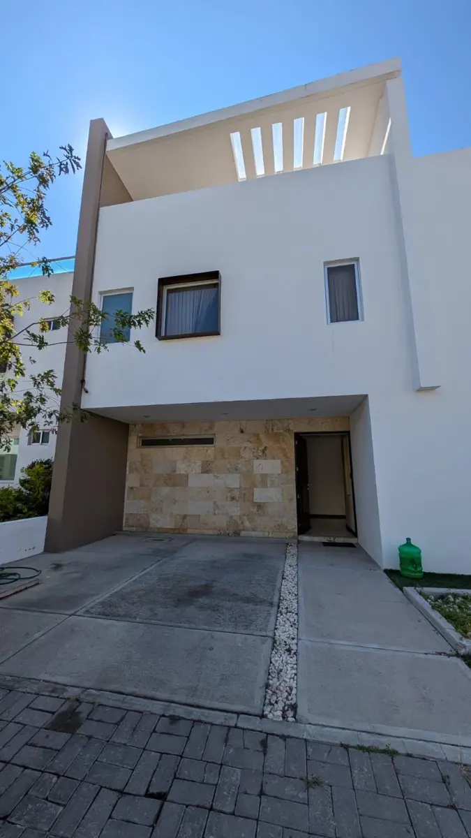 Casa en renta en Zen House, El Marqués — foto 1 de 15