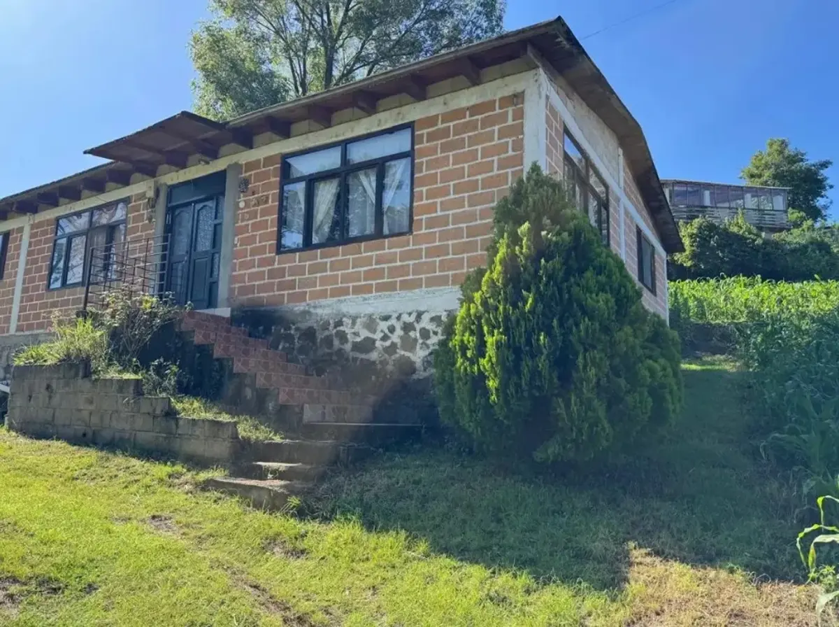 Casa en venta en Santa María Pipioltepec (Pipioltepec), Valle de Bravo — foto 1 de 10