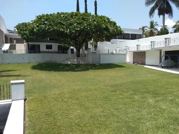 Casa en venta en Tequesquitengo, Jojutla — foto 2 de 20