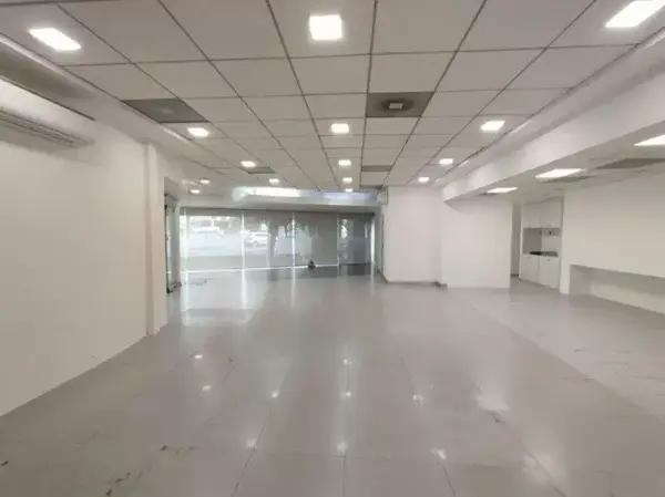 Local en renta sobre Av. Gustavo Baz, Tlalnepantla