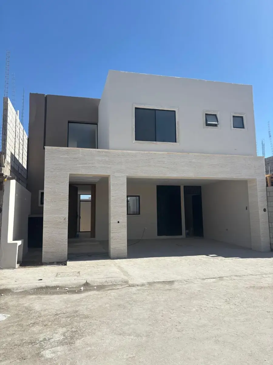Casa en venta en Los Olivos, Gómez Palacio — foto 1 de 35