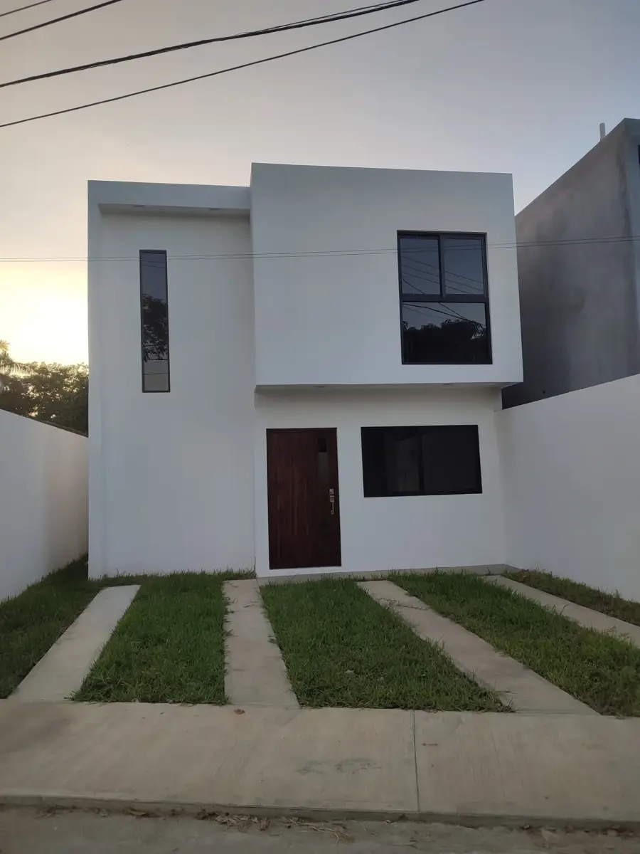 Casa en venta en La Lima, Centro — foto 1 de 20