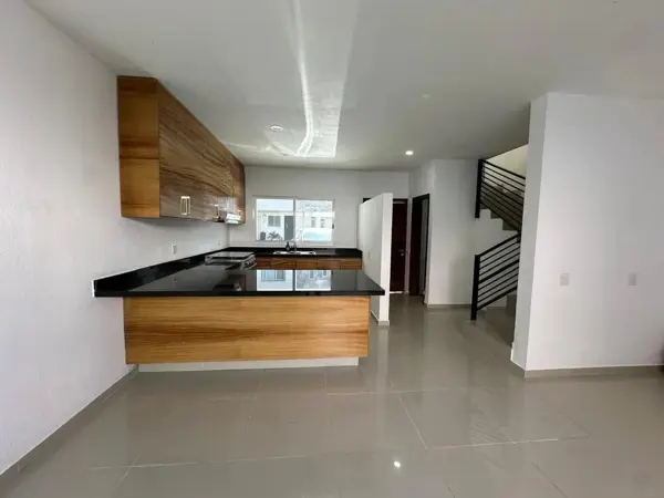 Casa en venta en Bosques de San Gonzalo, Zapopan — foto 2 de 11