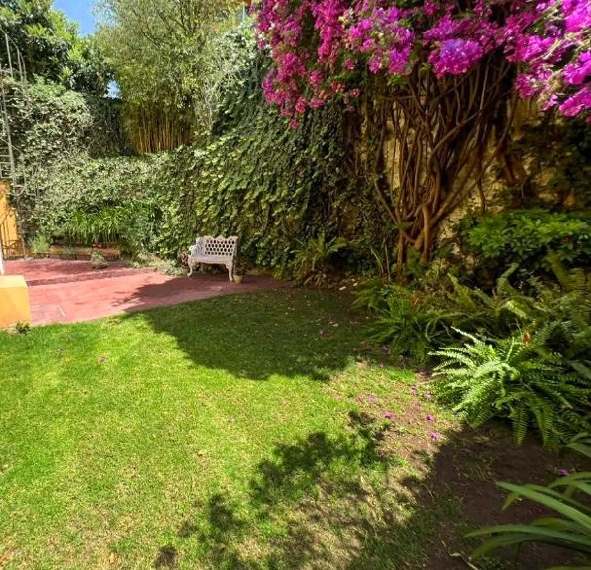 Casa en venta en Lomas de Tecamachalco, Naucalpan de Juárez — foto 1 de 36