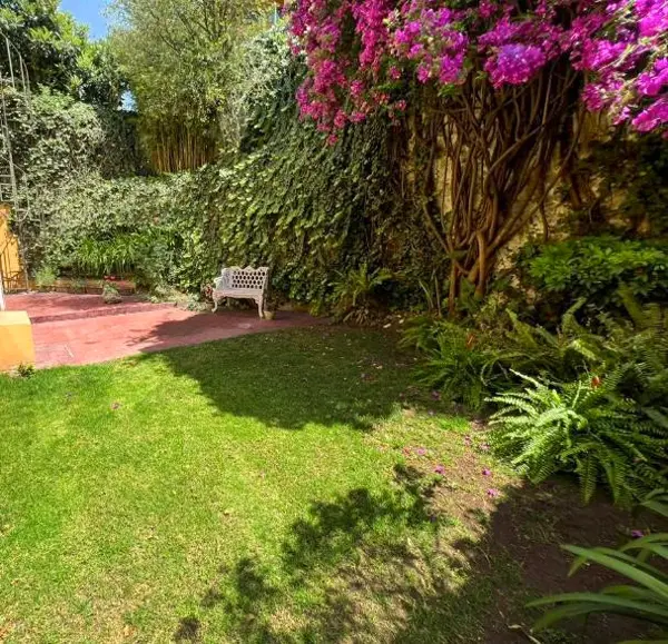 CASA EN VENTA. LOMAS DE TECAMACHALCO, NAUCALPAN.