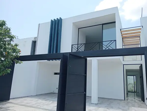 Hermosa residencia en Colinas del Real en Villa de Álvarez Colima