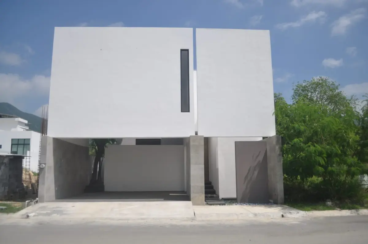 Casa en venta en Amorada Privada Residencial, Santiago — foto 1 de 48