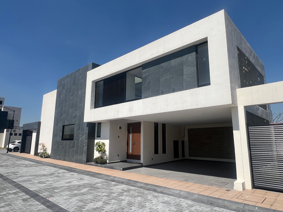 Casa en venta en Metepec Centro, Metepec — foto 1 de 18