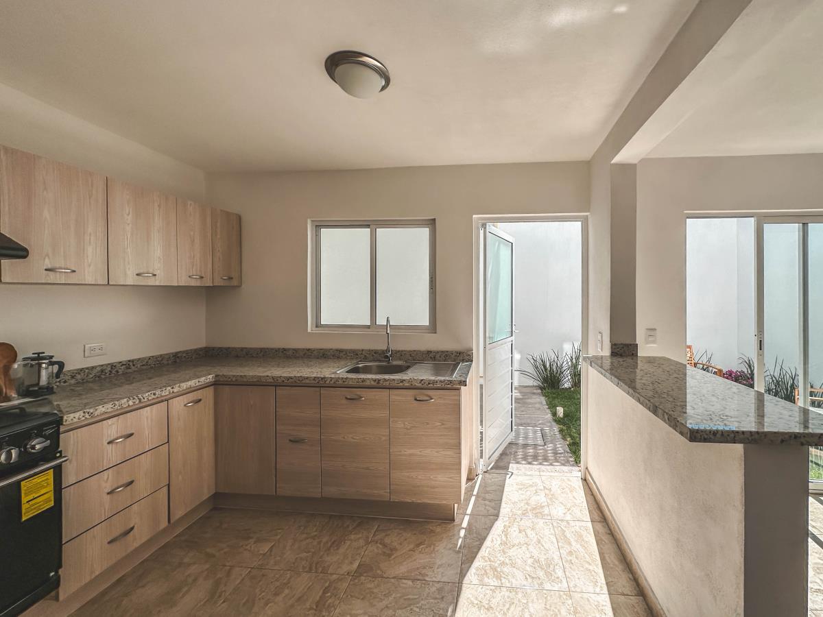 Casa en venta en Nuevo León, Cuautlancingo — foto 1 de 31