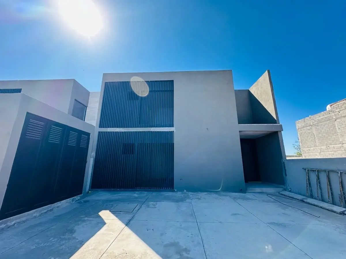 Casa en venta en Rincón las Trojes, Torreón — foto 1 de 15