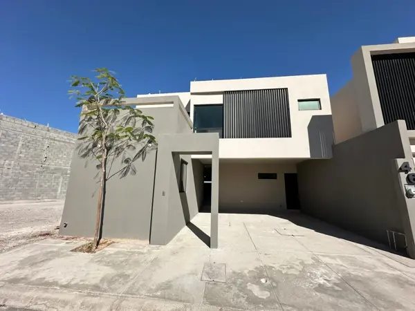 Casa en venta en Rincón las Trojes, Torreón — foto 2 de 26