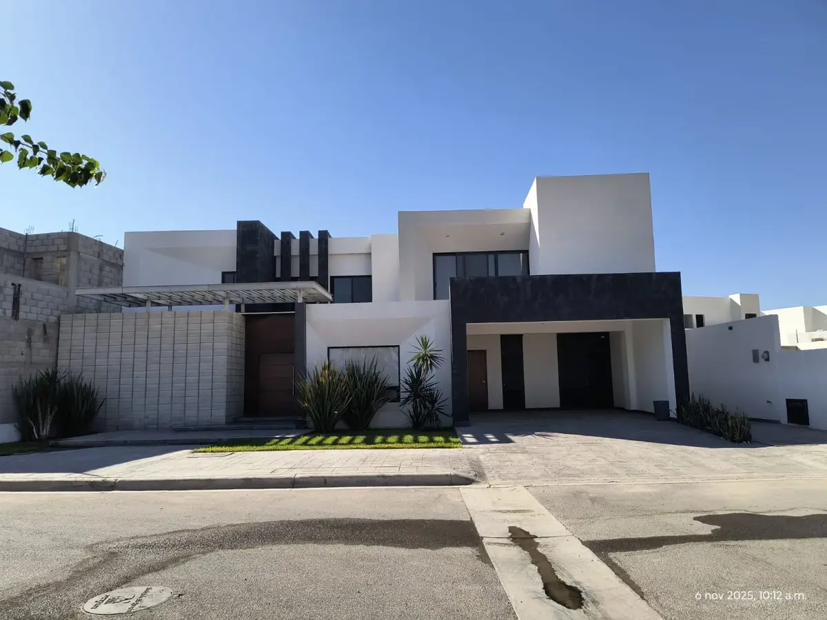 Vista 2 de Casa en Venta en Hacienda del Rosario, Torreón, Coahuila de Zaragoza