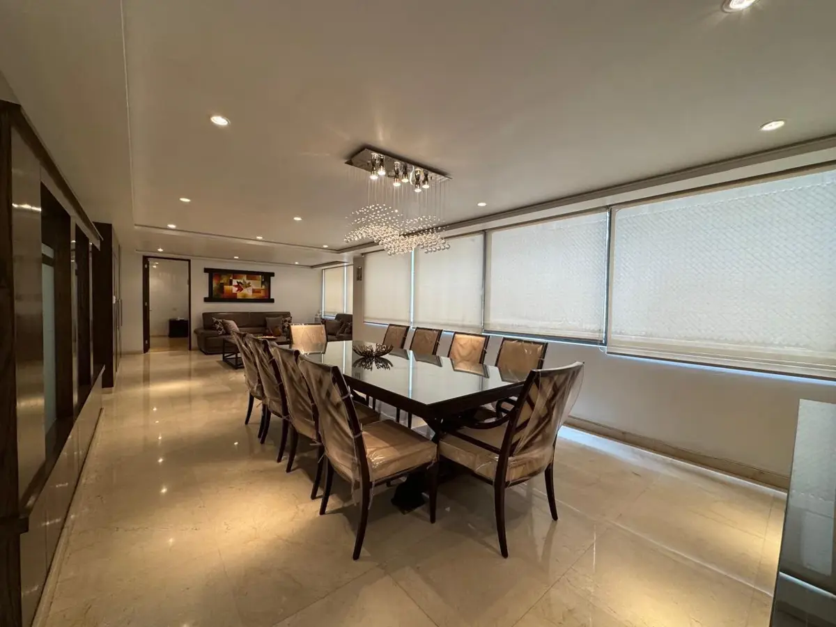 Vista principal de Amplio y Cómodo Departamento en Venta en Polanco, Miguel Hidalgo, Ciudad de México.