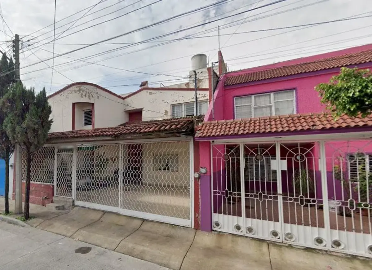 Casa en venta en Echeverría, Guadalajara — foto 1 de 33