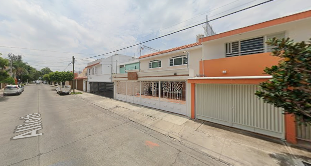 Casa en venta en Arboledas 1a Secc, Zapopan — foto 1 de 10
