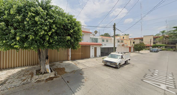 Casa en venta en Arboledas 1a Secc, Zapopan — foto 2 de 10
