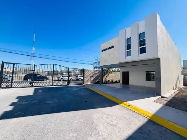 Casa en venta en Los Cedros Residencial, Saltillo — foto 3 de 14