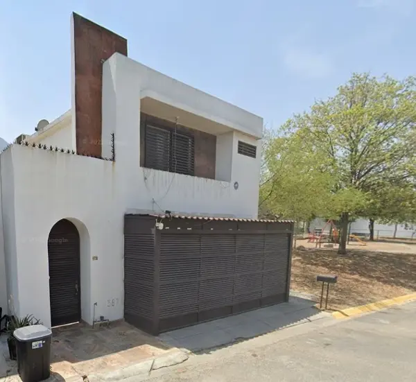 Casa en venta en Cumbres Madeira, Monterrey — foto 2 de 7