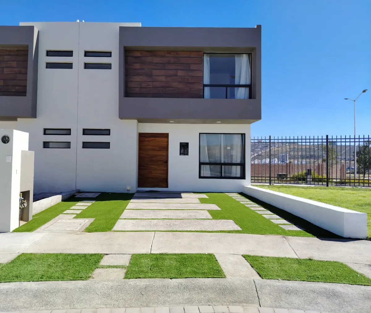 Casa en venta en Azahar Residencial, Corregidora — foto 1 de 39