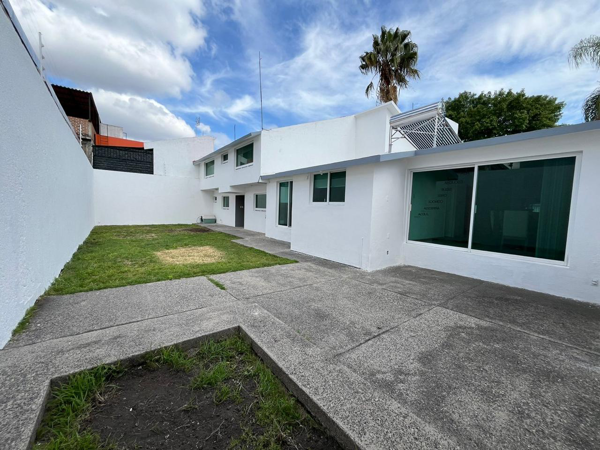 Casa en venta en Villas del Sur, Querétaro – Elegancia, amplitud y confort en cada detalle