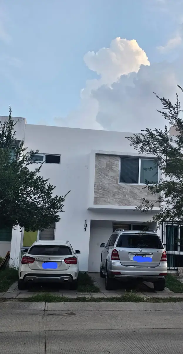 Casa en venta en Jardín Residencial Autlán, Autlán de Navarro — foto 1 de 2