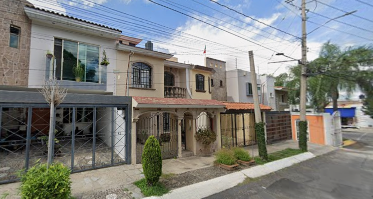 Casa en venta en Colinas del Rey, Zapopan — foto 1 de 10