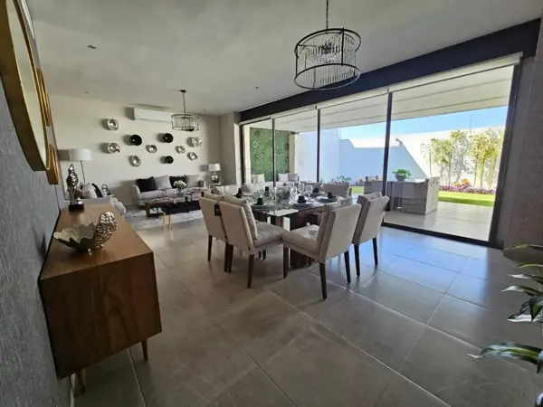Casa en venta en Los Viñedos, Torreón — foto 2 de 18