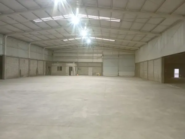 Bodega en Pequeña Zona Industrial