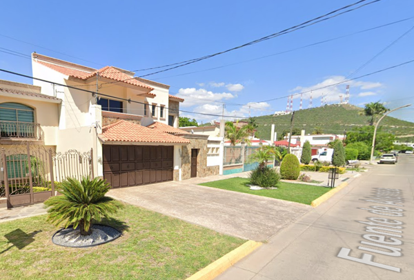 Casa en venta en Las Fuentes, Ahome — foto 3 de 11
