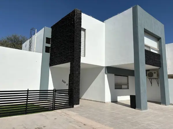 Casa en renta en Residencial Senderos, Torreón — foto 2 de 22