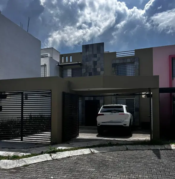 Casa en Venta – Real Universidad, Morelia