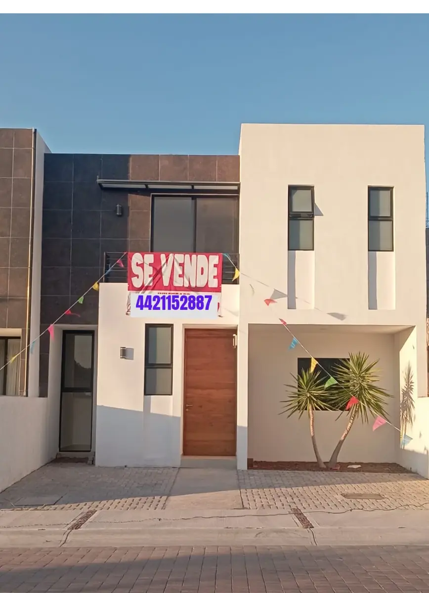 Casa en venta en Cañadas del Arroyo, Corregidora — foto 1 de 19