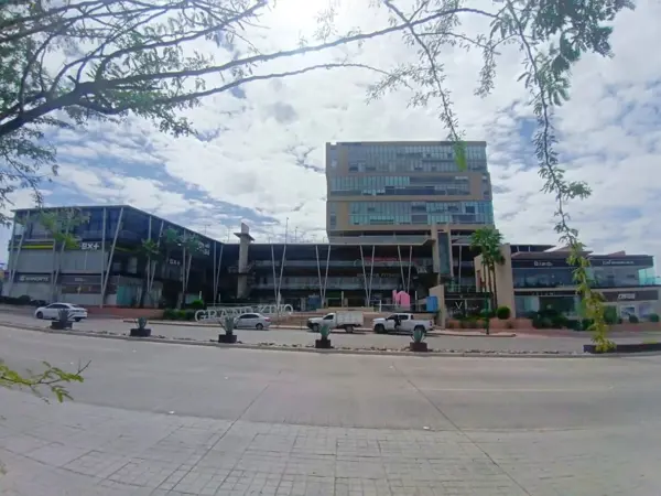 Local en renta en Pitic, Hermosillo — foto 3 de 14