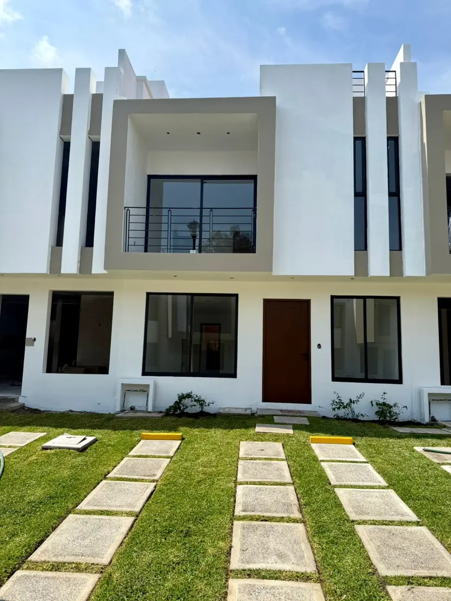 Casa en venta en Lomas de Jiutepec, Jiutepec — foto 1 de 10
