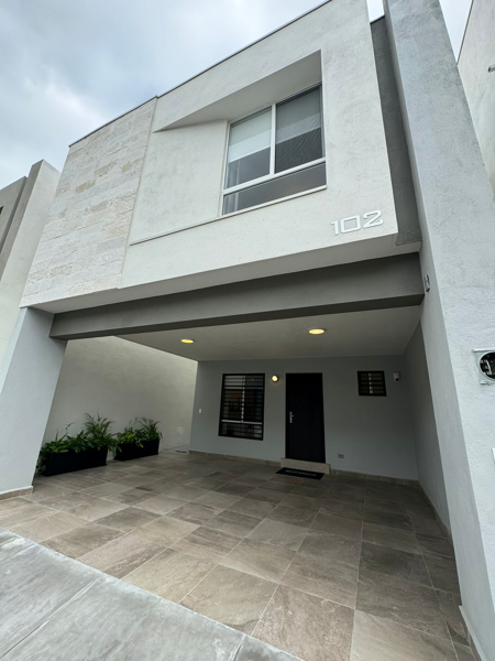 Casa en Evania, Guadalupe, Nuevo León