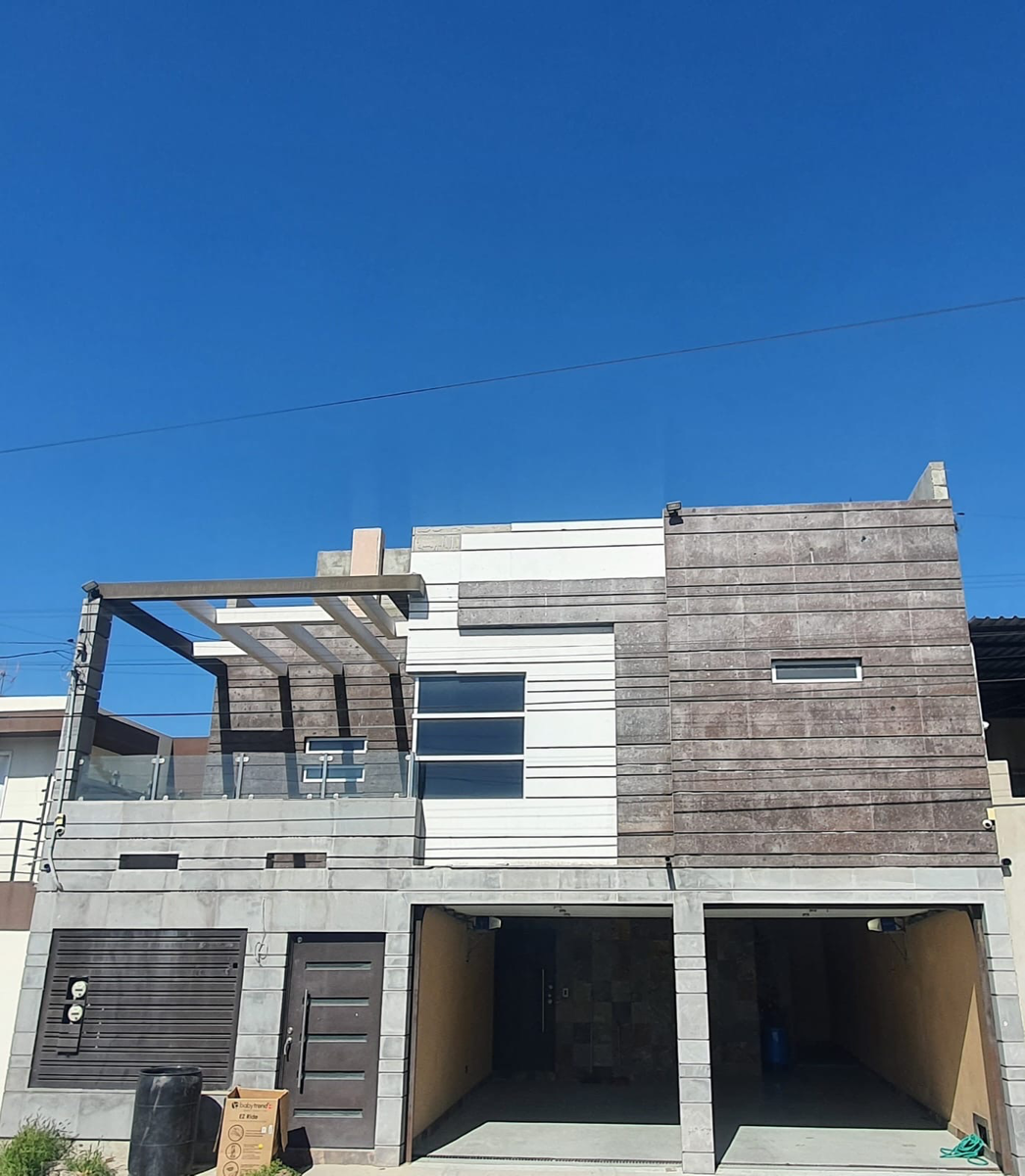 Casa en venta en Jardin Dorado, Tijuana — foto 1 de 15