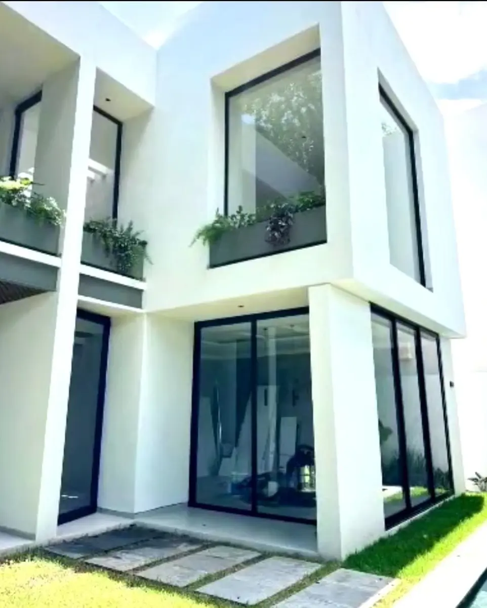 Casa en venta en Bosques de Palmira, Cuernavaca — foto 1 de 9