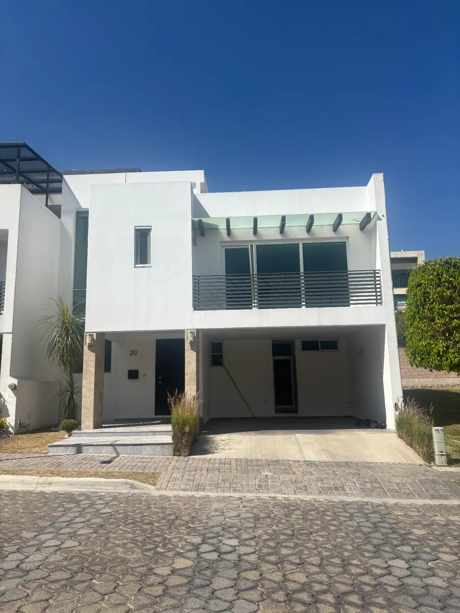 Casa en venta en Lomas de Angelópolis, San Andrés Cholula — foto 1 de 15