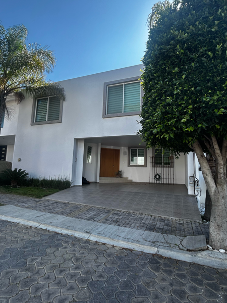 Casa en renta en Lomas de Angelópolis II, San Andrés Cholula — foto 2 de 37
