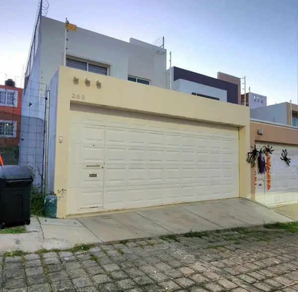 ?? Venta Casa en Fracc. Privado Lancaster Ii