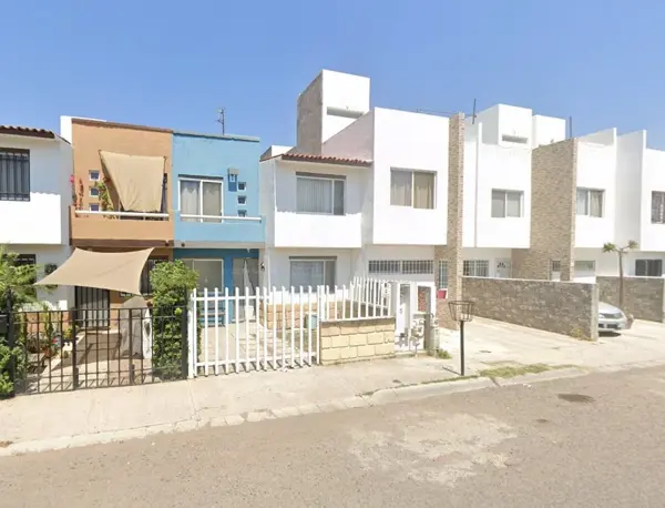 Casa en venta en Santuarios del Cerrito, Corregidora — foto 2 de 8