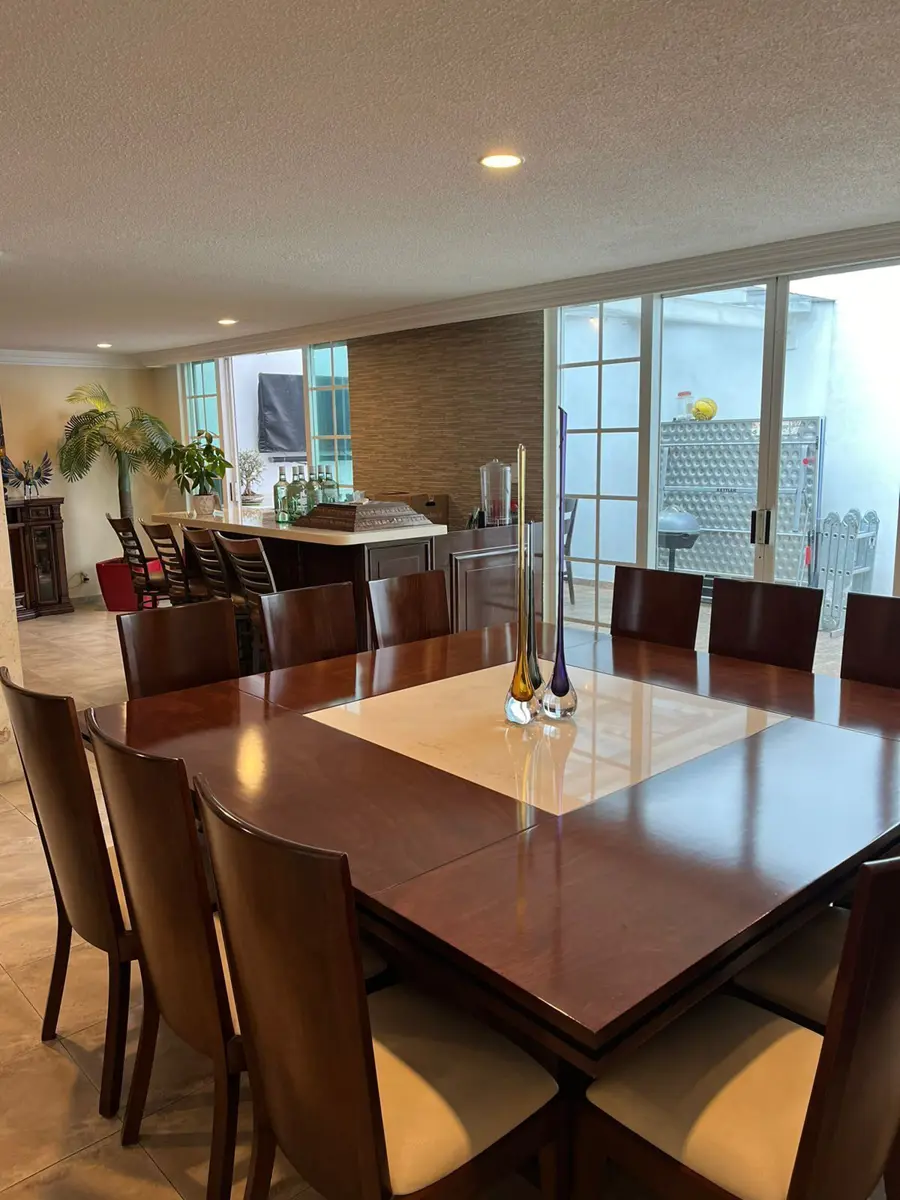 Casa en venta en Ciudad Satelite, Naucalpan de Juárez — foto 1 de 26
