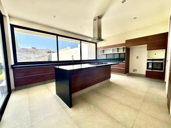 Casa en venta en La Campiña, León — foto 3 de 22